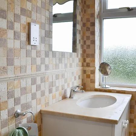 Tigh Na Mara Reighton